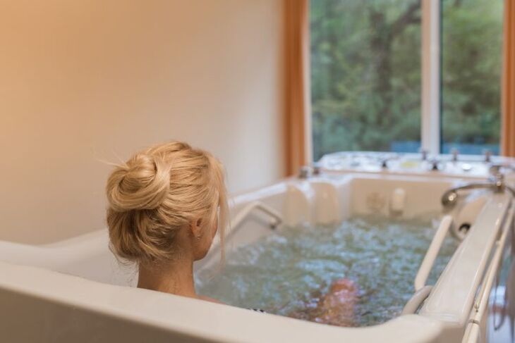 Therapeutische baden mogen niet langer dan 15 minuten worden gebruikt voor thoracale osteochondrose